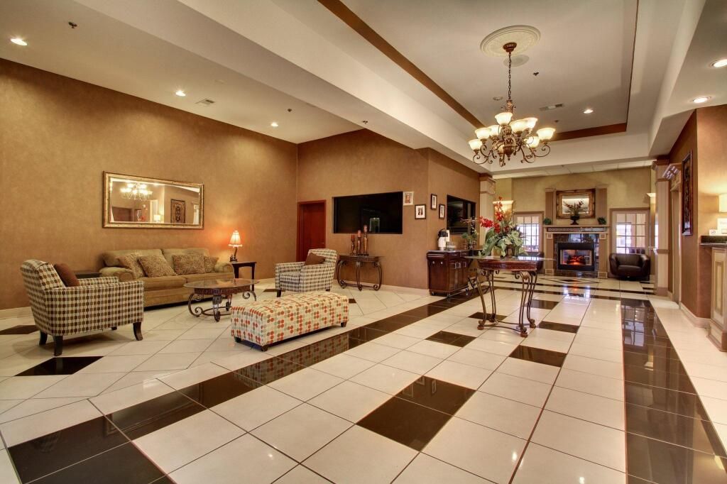 Holiday Inn Express & Suites Laurel By IHG - Laurel - Lobby
