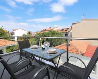 Gregory Luxury Apartments - Pefkochori - Balcony