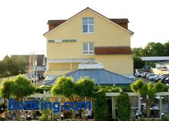 Hotel Waghäuseler Hof Gmbh - Waghäusel - Bâtiment