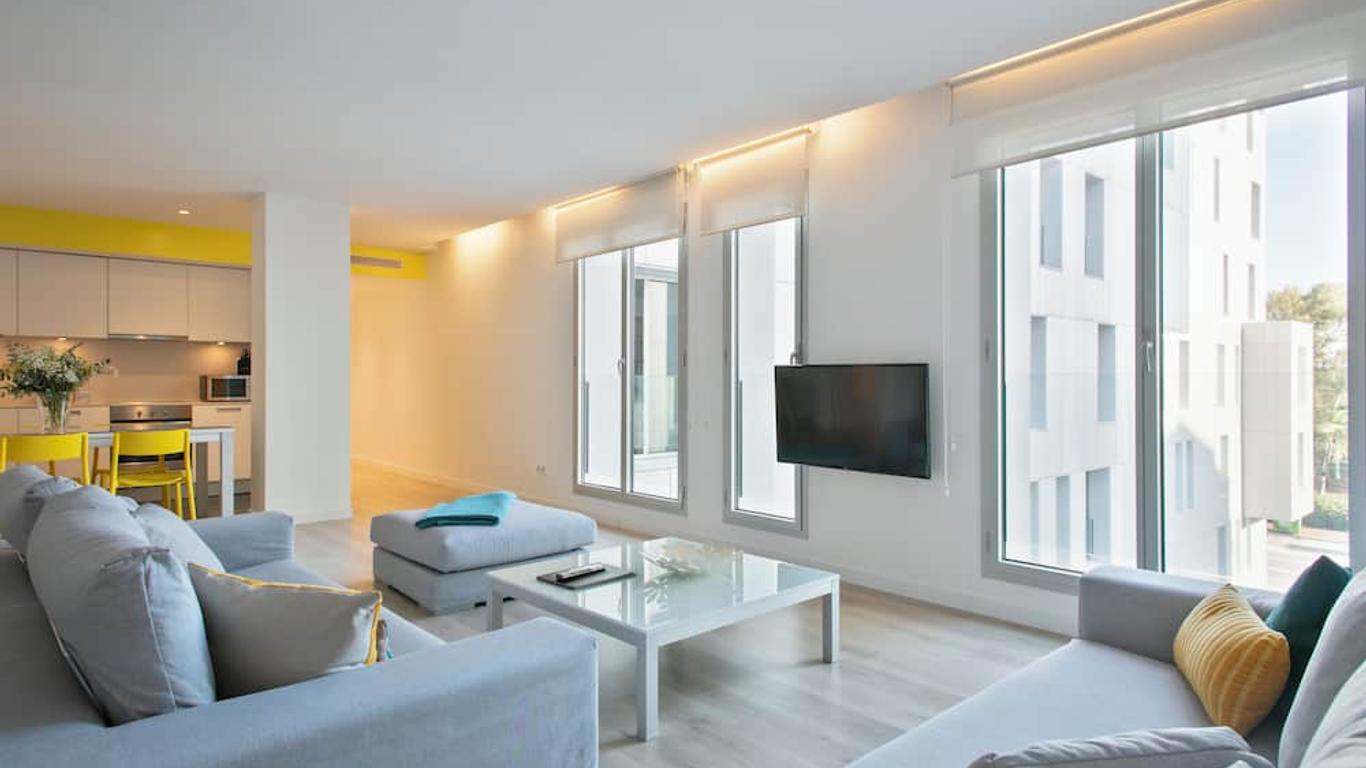Lugaris Beach Apartments