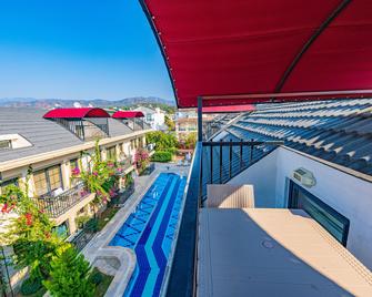 Calis Beach - Yasam Park Residence & Apartments 4 - Fethiye - Balkon