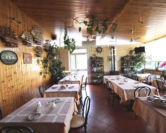 Holiday Residence - Casamassima - Ресторан