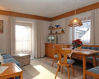 Haus Kneissl - Seefeld - Dining room