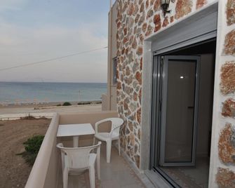 Blue Wave - Kefalos - Balkon