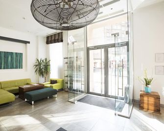 Atrium Fashion Hotel - Budapest - Lobby
