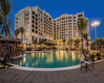 Malanhua Holiday Hotel Sanya - Sanya - Pool