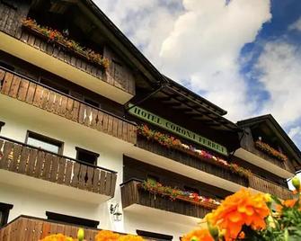 Hotel Corona Ferrea - Sappada - Building