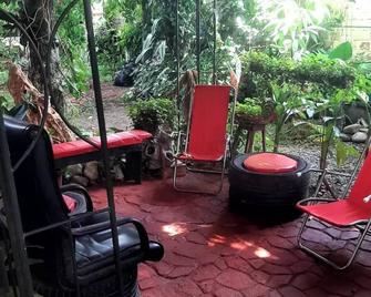 Kitara House Backpackers Hostel - Tarapoto - Innenhof