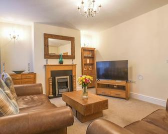 Black Boy Inn - Caernarfon - Living room
