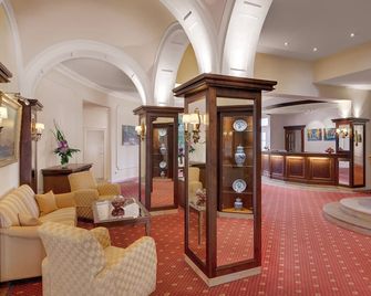 Hotel Oranien Wiesbaden - Wiesbaden - Recepción