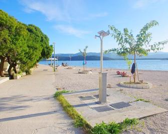 Holiday apartment on the beach, village Klek - Klek - Spiaggia