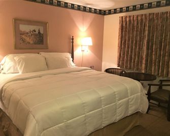 Red Carpet Inn - Gettysburg - Gettysburg - Bedroom