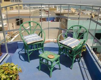 Bayt Alice Hostel - Tangier - Ban công