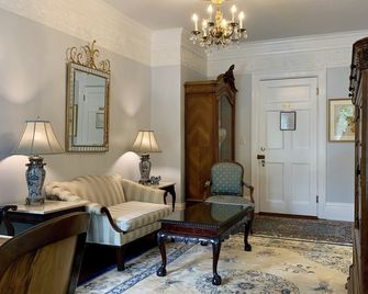 Gramercy Mansion - Stevenson - סלון