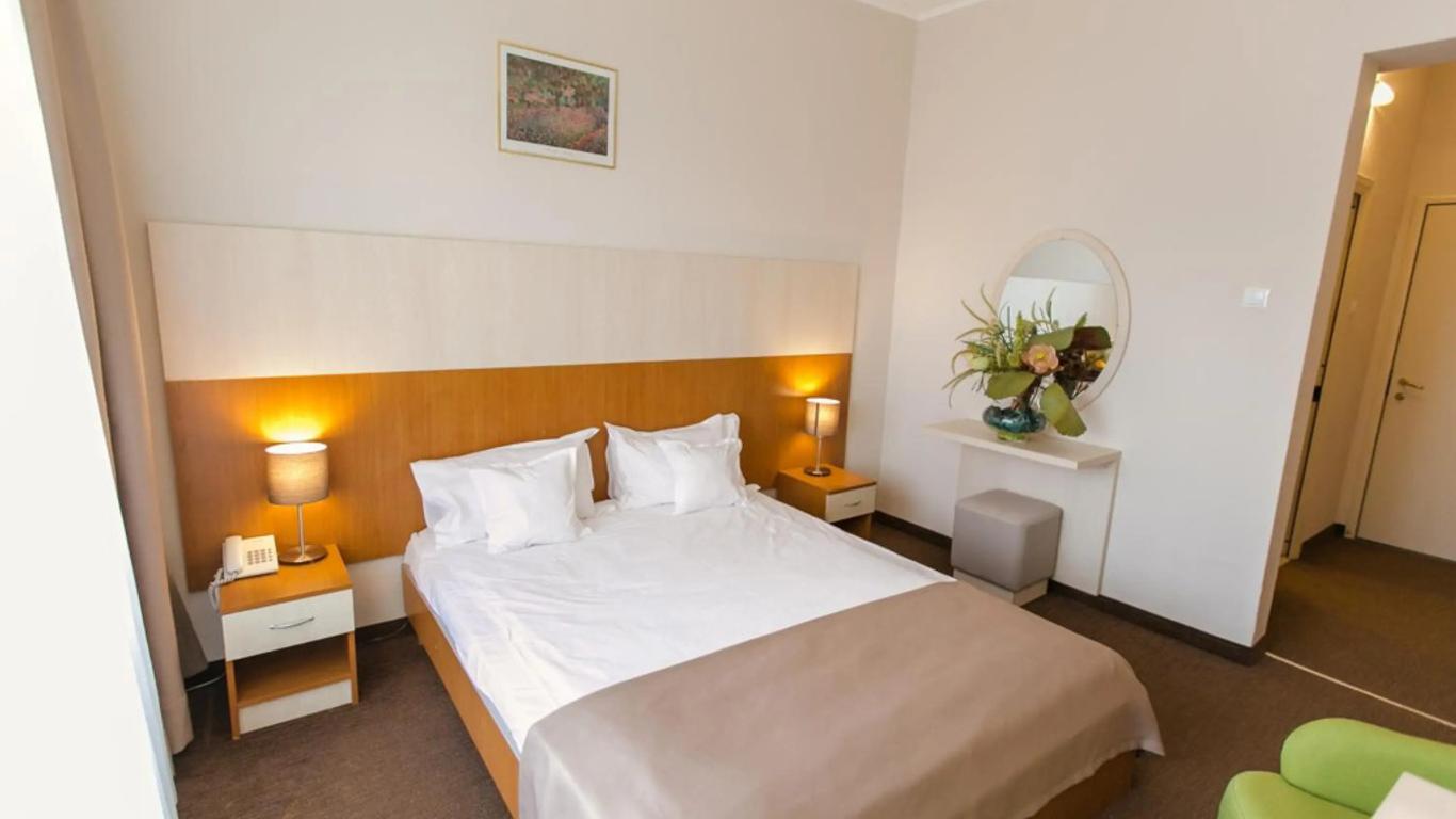 Hotel Nufarul