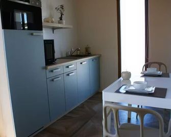 What Else Hotel - Saint-Vulbas - Cocina