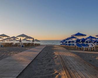 Creta Aquamarine Hotel - Adelianos Kampos - Plajă