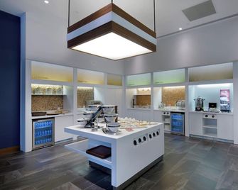 Hampton by Hilton Kocaeli Symbol - İzmit - Buffet