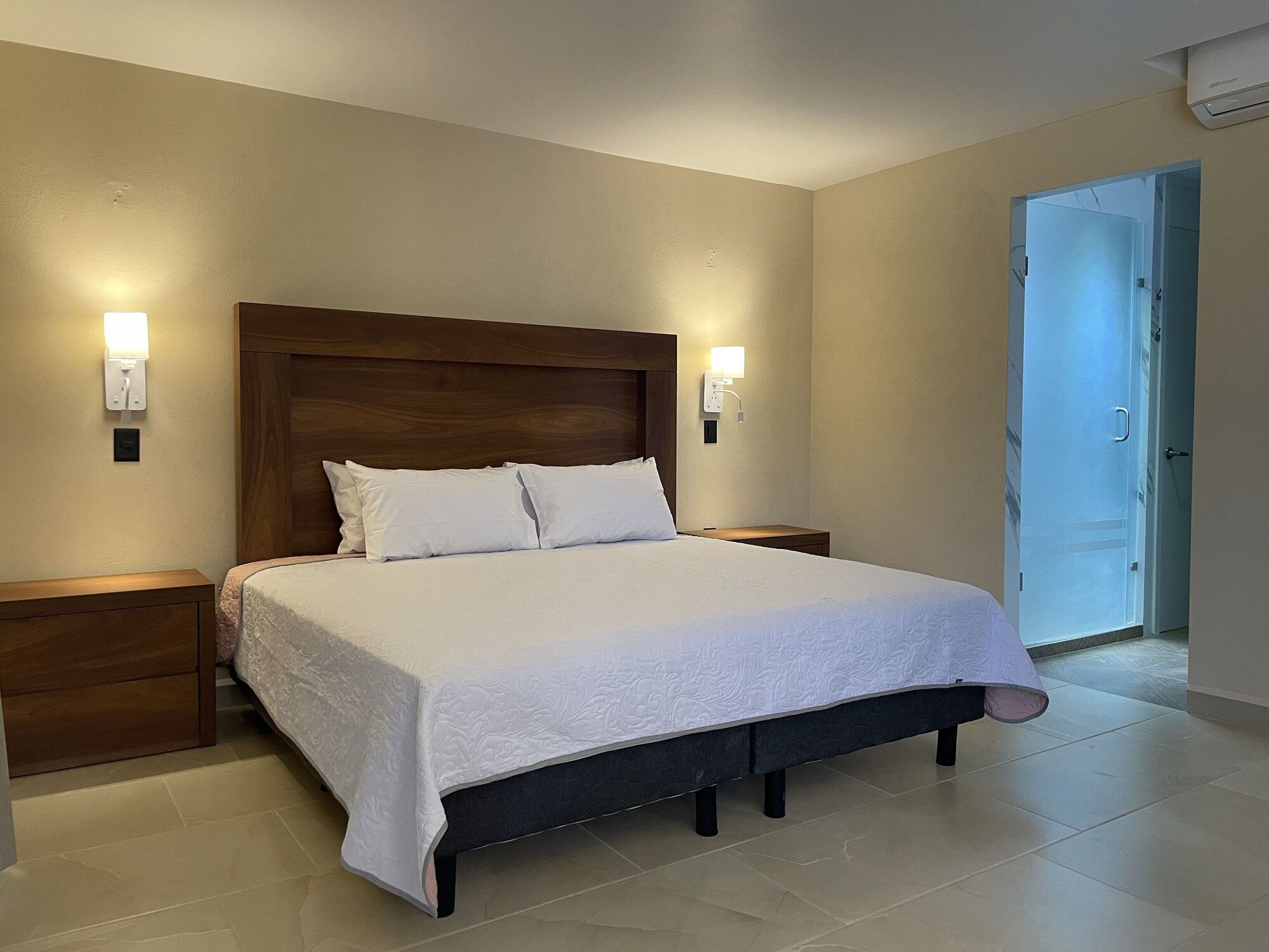 هوتل بالكون ديل سيلو - غواناخواتو - غرفة نوم