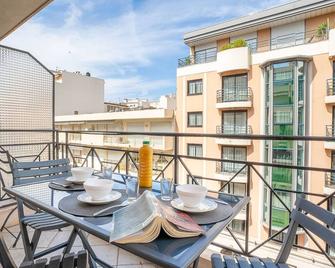 Apartment Le Cheverny by Interhome - Cannes - Balcony