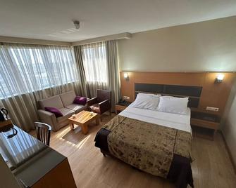 Pinar Elite Hotel - Adana - Slaapkamer