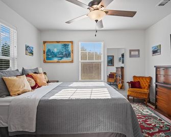Texas Hill Country Escape in Hye, TX - Hye - Phòng ngủ