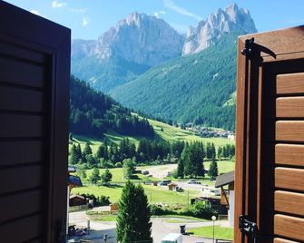 Hotel El Paster - Pozza di Fassa - Venkovní prostory