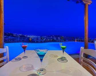 Paradision Hotel - Tourlos - Bar
