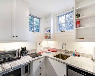 New Luxe Studio Cleveland Park near Zoo - Washington D. C. - Cocina