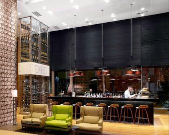 DoubleTree by Hilton Zagreb - זאגרב - בר