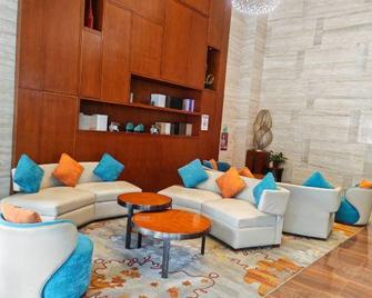 U-Hotel (Shenzhen Fuyong Metro Station) - Shenzhen - Sala de estar