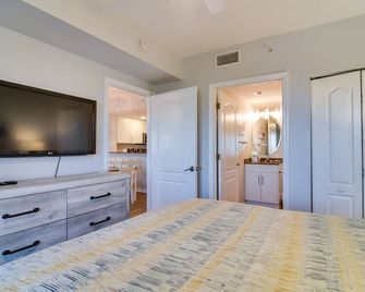 Ocean View: Top-Floor Sunset Vistas Condo! - Saint Pete Beach - Bedroom