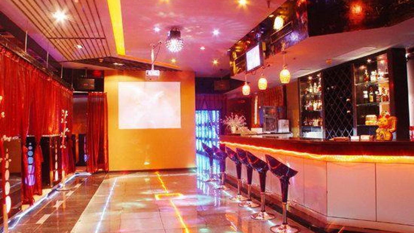 Hangzhou Overseas Chinese Hotel