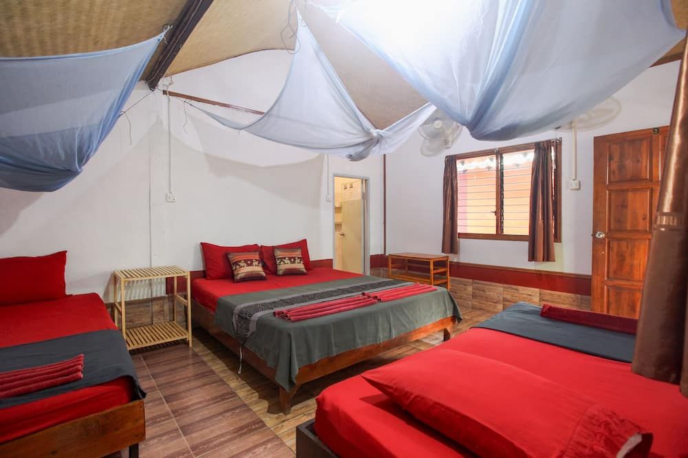 فاميلي سونج بونجالو - جزيرة كو ليبي - غرفة نوم