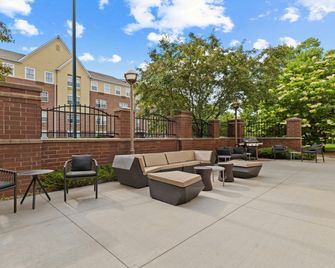 SpringHill Suites by Marriott Minneapolis Eden Prairie - Eden Prairie - Innenhof
