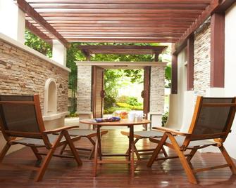 The Villas by The Sarann - Ko Samui - Hàng hiên
