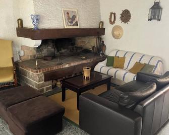 Gîte du Puy des Gardes - Meymac - Salon