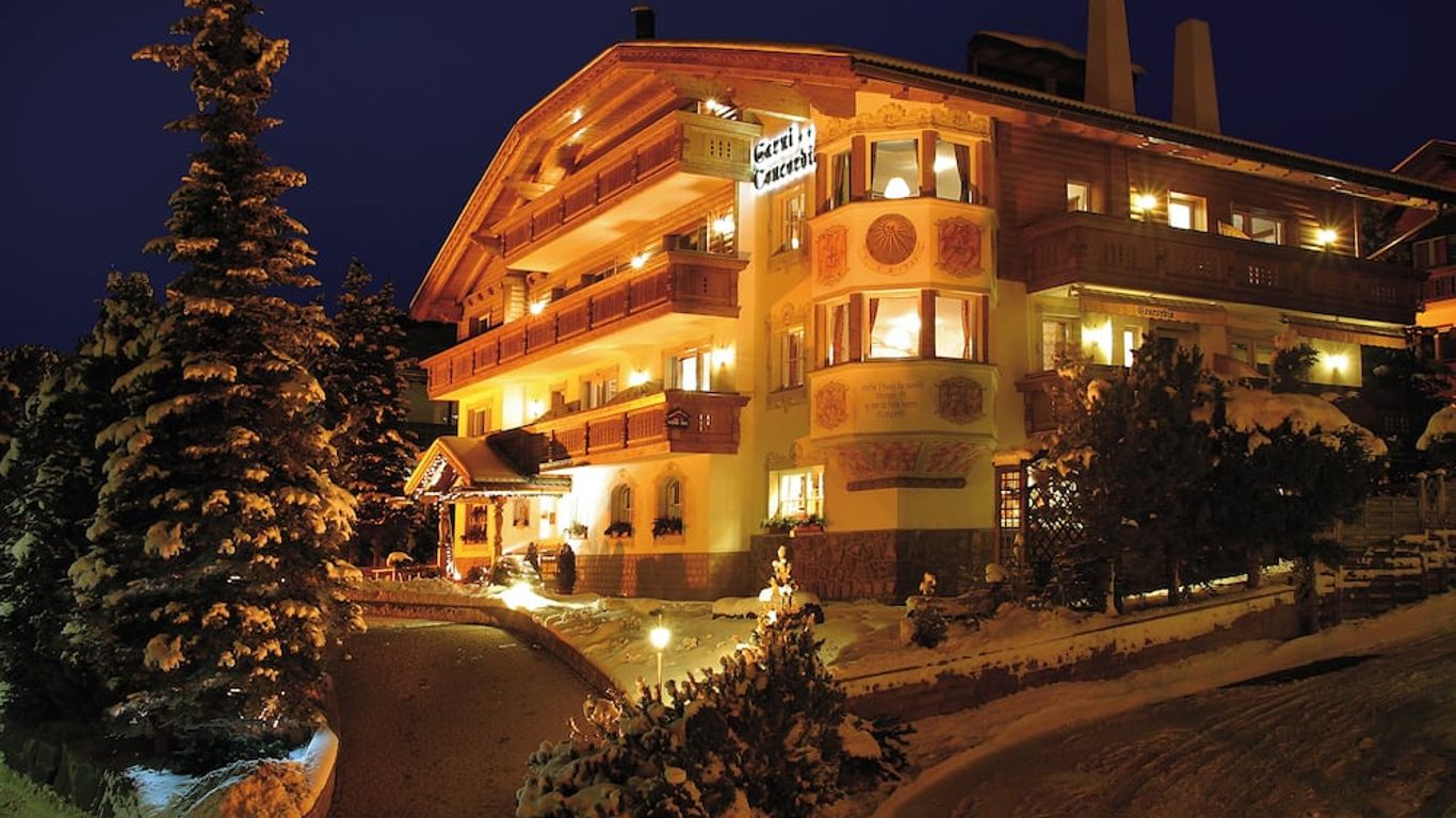 Hotel Garni Concordia - Dolomites Home