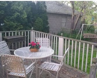 Cozy apartment in the heart of downtown Put in Bay - Put-in-Bay