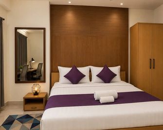 Pinakii Comfort Stay Suites, Prabhadevi - Bombay