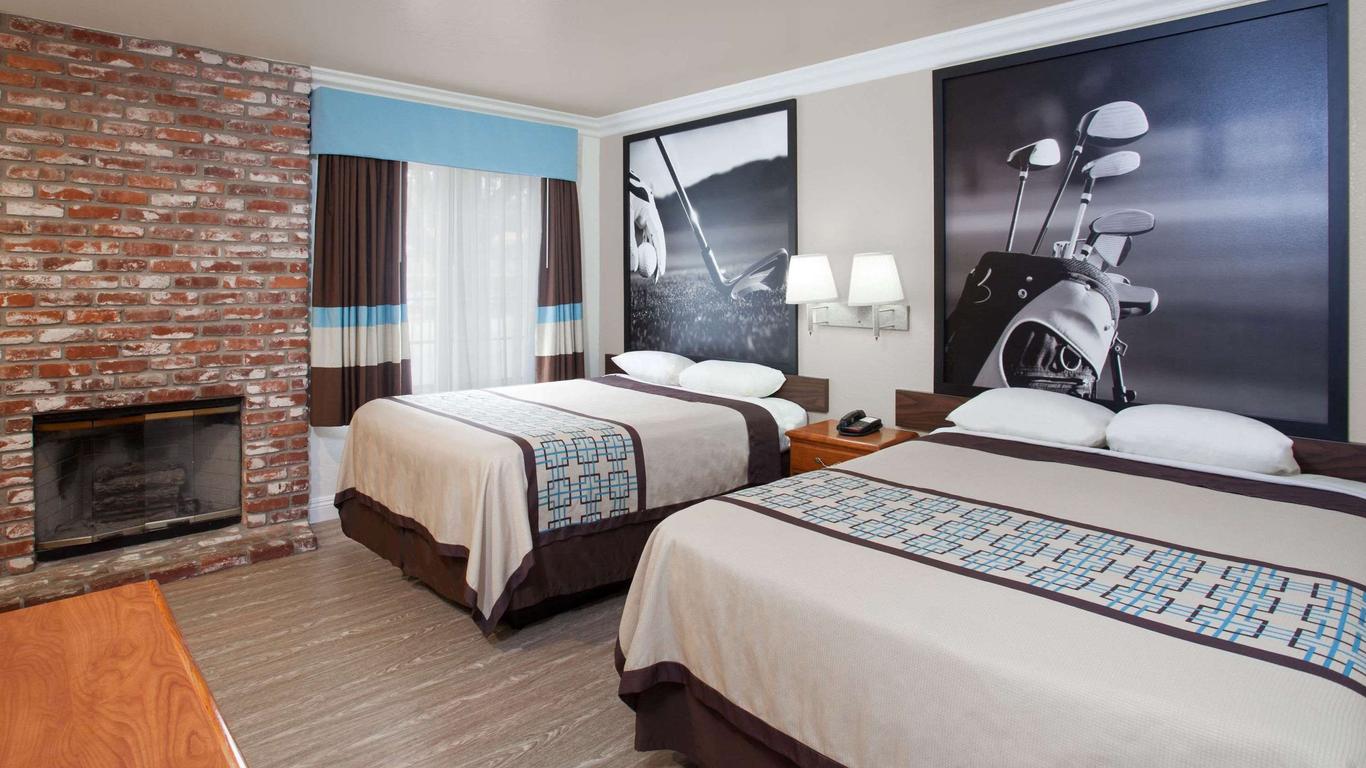 سوبر 8 باي ويندام سانتا كلاريتا/فالينسيا