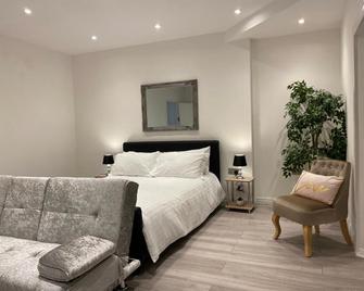 Maryport House - Maryport - Bedroom