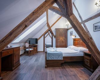 Hotel Boutique Casa Chitic -Hotel And Restaurant Str Johann Gott Nr7 - בראסוב - חדר שינה