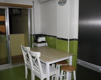 1 Bedroom Apartment Modern Bright And Spacious - Vila Real de Santo António - Essbereich