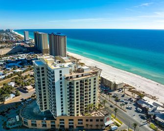 Origin 0425 - Studio King - On the Pool Deck with Quiet Nature View by Beach Haven Vacation Rentals - Panama City Beach - Playa