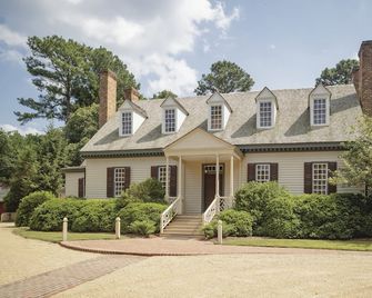Colonial Houses, an official Colonial Williamsburg Hotel - Williamsburg - Building