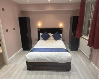Ville Hotel - Manchester - Bedroom