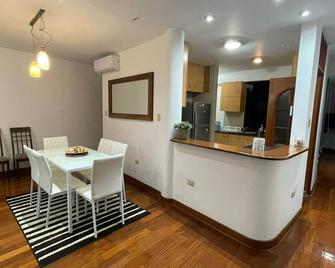 Best 3/3 Bedroom apartment for travelers - Lima - Dining room