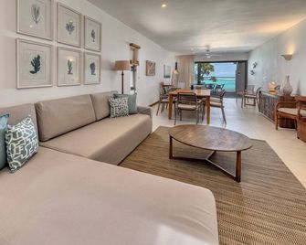 Aquaria residence, waterfront and superb beach at Blue Bay - Blue bay - Wohnzimmer