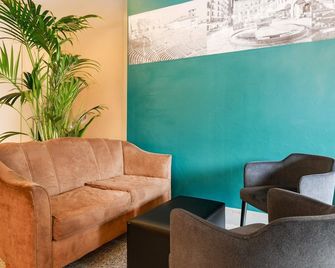 B&B Hotel Verona - Verona - Lounge